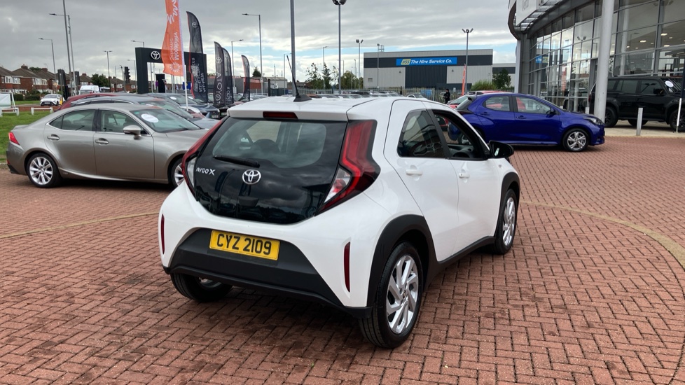 Toyota Aygo X 1.0 VVT-i Pure 5dr Petrol Hatchback - Image 46