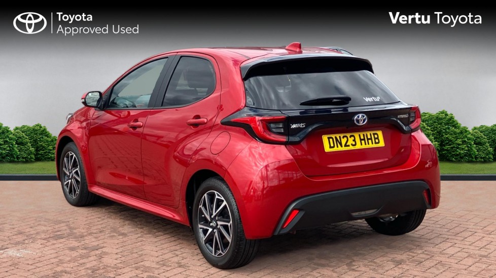 Toyota Yaris 1.5 Hybrid Design 5dr CVT Hybrid Hatchback - Image 4