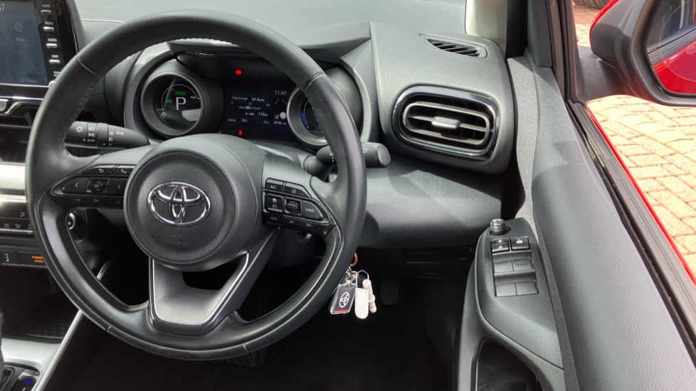 Toyota Yaris 1.5 Hybrid Design 5dr CVT Hybrid Hatchback - Image 10