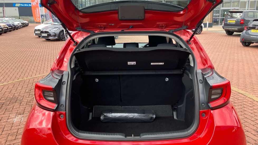 Toyota Yaris 1.5 Hybrid Design 5dr CVT Hybrid Hatchback - Image 13