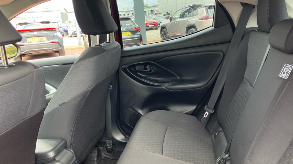 Toyota Yaris 1.5 Hybrid Design 5dr CVT Hybrid Hatchback - Image 15