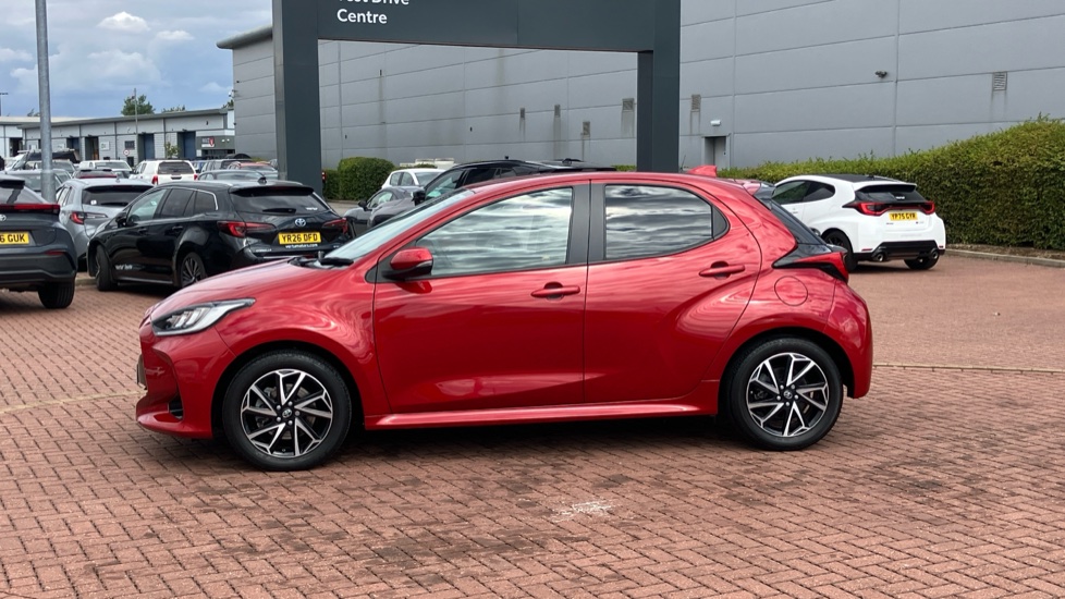 Toyota Yaris 1.5 Hybrid Design 5dr CVT Hybrid Hatchback - Image 24
