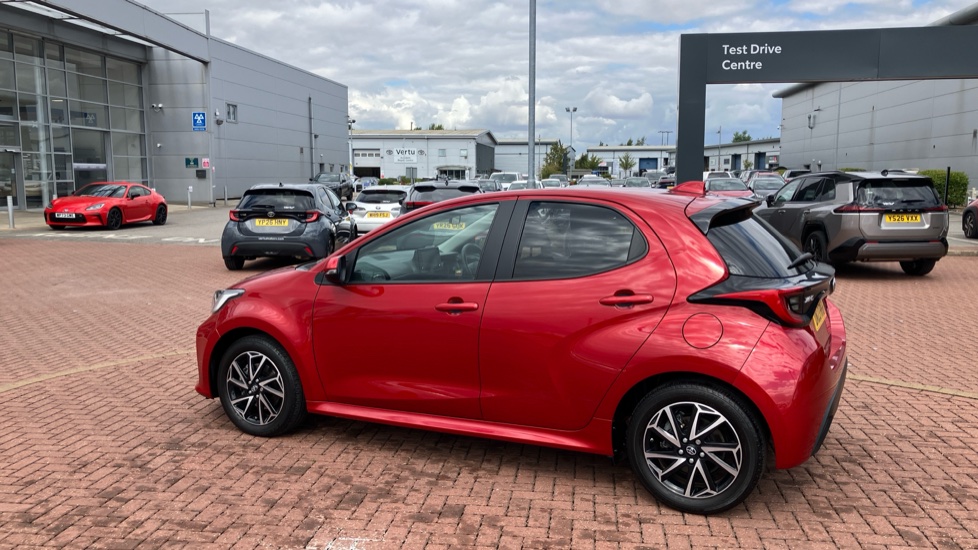 Toyota Yaris 1.5 Hybrid Design 5dr CVT Hybrid Hatchback - Image 47