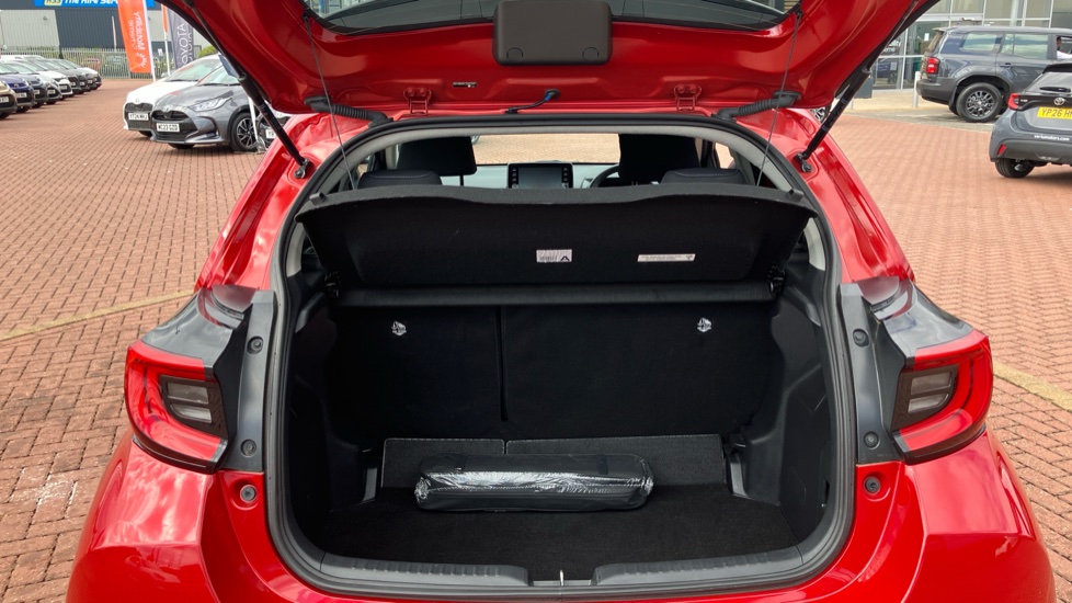 Toyota Yaris 1.5 Hybrid Design 5dr CVT Hybrid Hatchback - Image 52