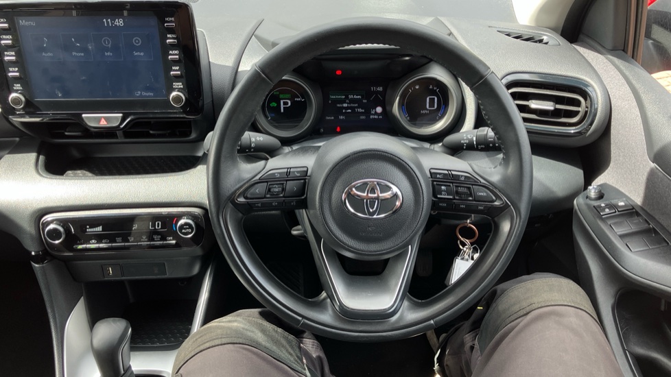 Toyota Yaris 1.5 Hybrid Design 5dr CVT Hybrid Hatchback - Image 56