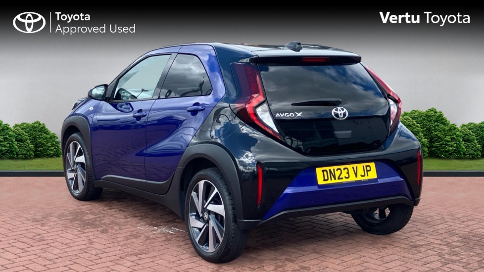 Toyota Aygo X 1.0 VVT-i Edge 5dr Petrol Hatchback - Image 4