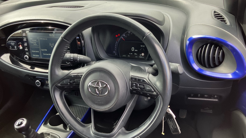 Toyota Aygo X 1.0 VVT-i Edge 5dr Petrol Hatchback - Image 7