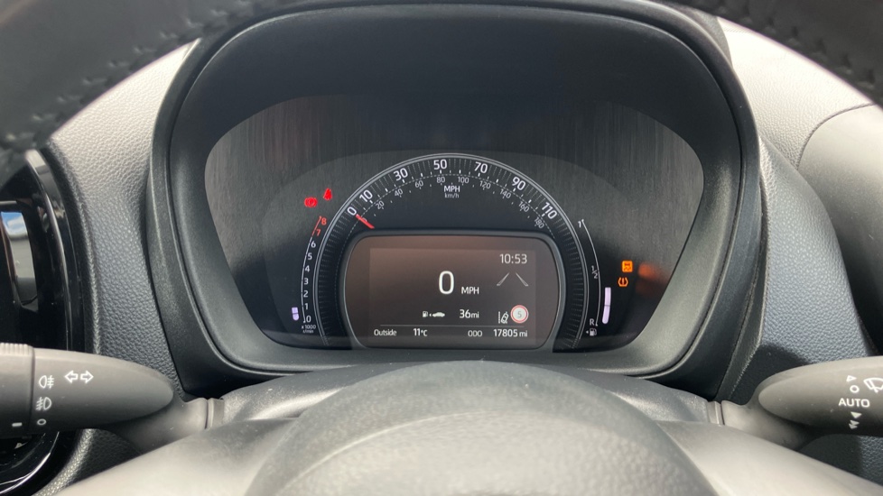 Toyota Aygo X 1.0 VVT-i Edge 5dr Petrol Hatchback - Image 11