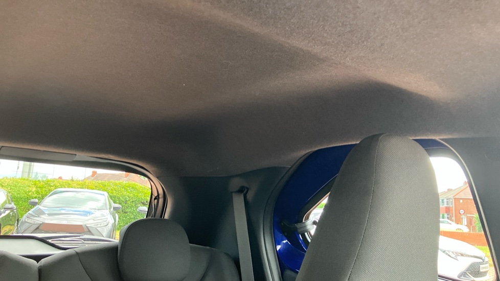 Toyota Aygo X 1.0 VVT-i Edge 5dr Petrol Hatchback - Image 19
