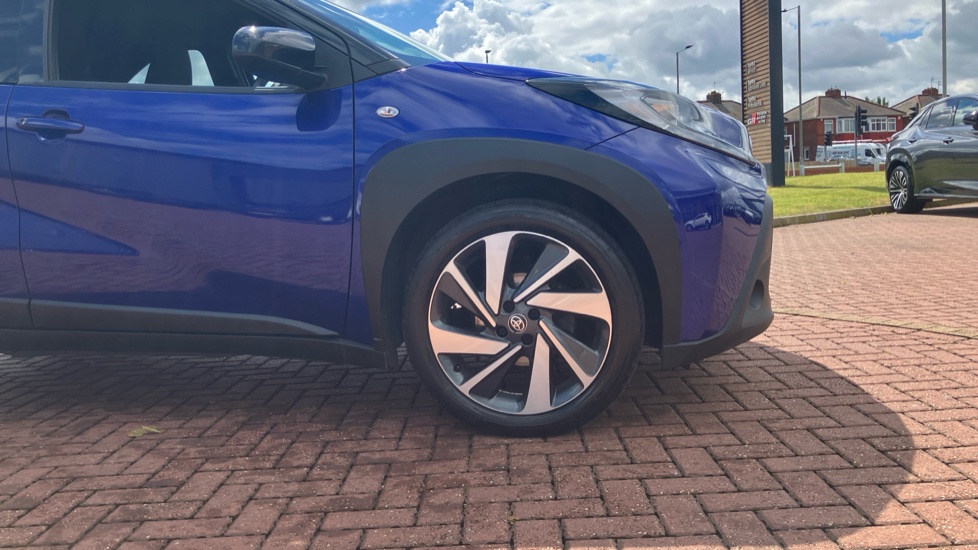 Toyota Aygo X 1.0 VVT-i Edge 5dr Petrol Hatchback - Image 25
