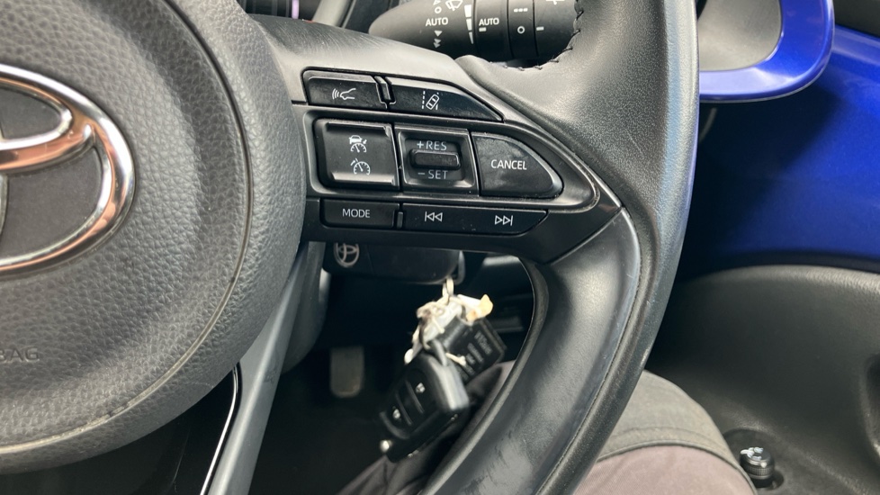 Toyota Aygo X 1.0 VVT-i Edge 5dr Petrol Hatchback - Image 29