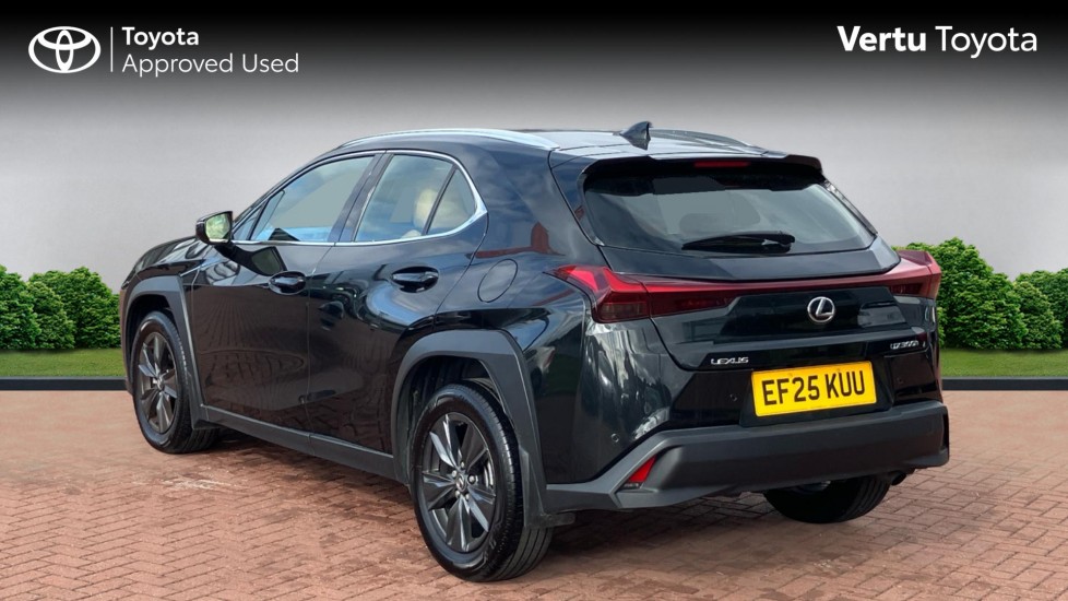 Lexus UX 300h 2.0 Premium 5dr CVT Hybrid Hatchback - Image 4