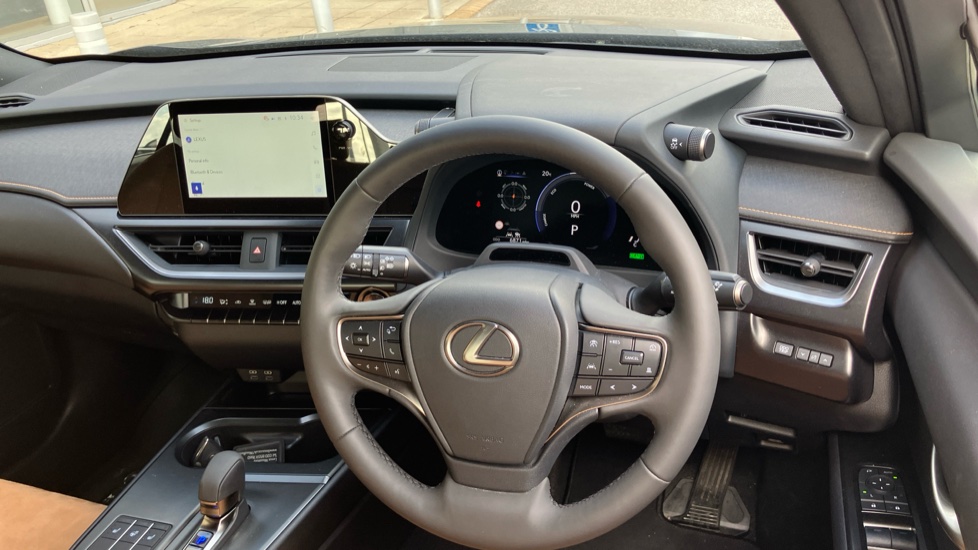 Lexus UX 300h 2.0 Premium 5dr CVT Hybrid Hatchback - Image 7