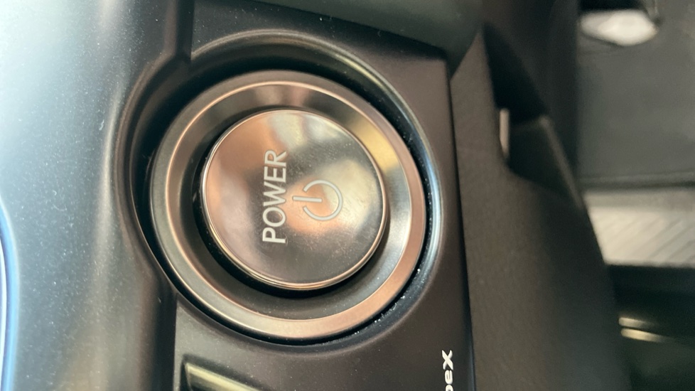 Lexus UX 300h 2.0 Premium 5dr CVT Hybrid Hatchback - Image 16