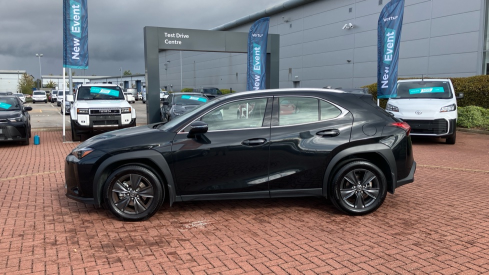 Lexus UX 300h 2.0 Premium 5dr CVT Hybrid Hatchback - Image 24