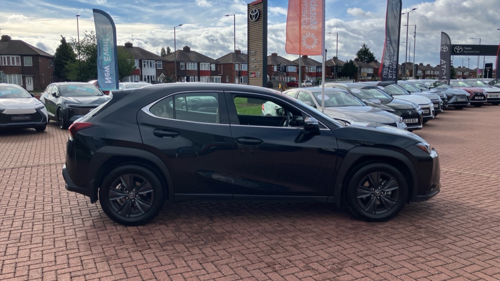 Lexus UX 300h 2.0 Premium 5dr CVT Hybrid Hatchback - Image 43