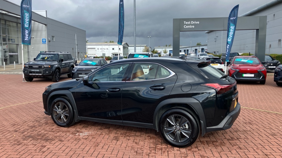 Lexus UX 300h 2.0 Premium 5dr CVT Hybrid Hatchback - Image 48