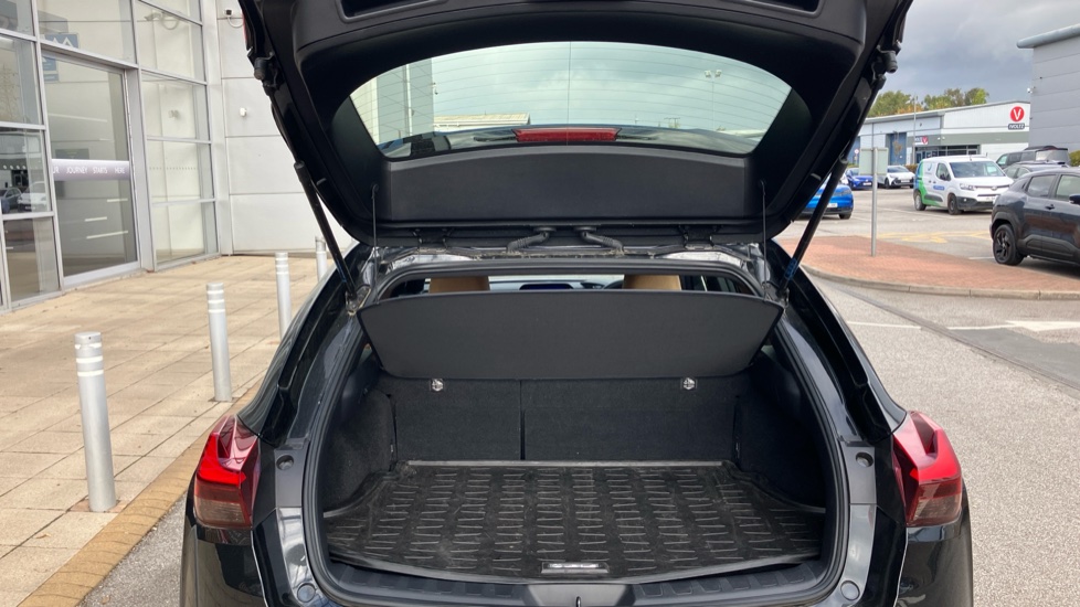 Lexus UX 300h 2.0 Premium 5dr CVT Hybrid Hatchback - Image 54