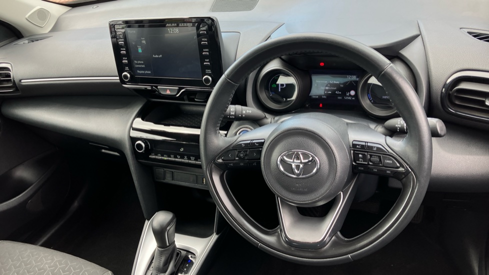 Toyota Yaris Cross 1.5 Hybrid Icon 5dr CVT Hybrid Estate - Image 7