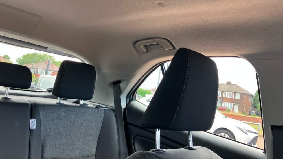 Toyota Yaris Cross 1.5 Hybrid Icon 5dr CVT Hybrid Estate - Image 19