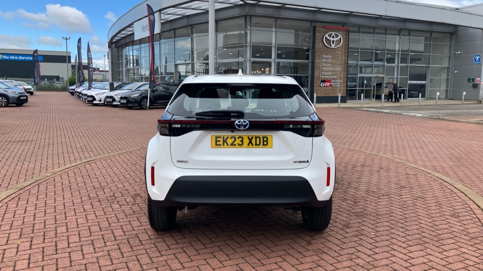 Toyota Yaris Cross 1.5 Hybrid Icon 5dr CVT Hybrid Estate - Image 26