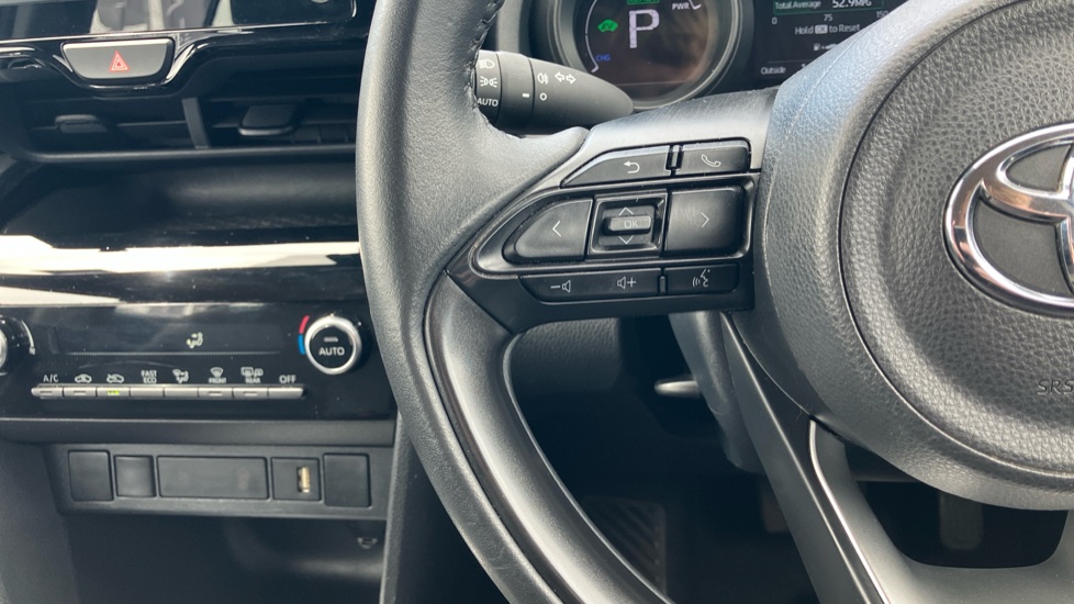 Toyota Yaris Cross 1.5 Hybrid Icon 5dr CVT Hybrid Estate - Image 34