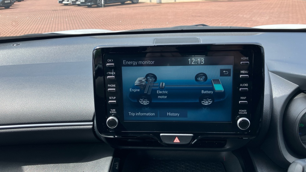 Toyota Yaris Cross 1.5 Hybrid Icon 5dr CVT Hybrid Estate - Image 39