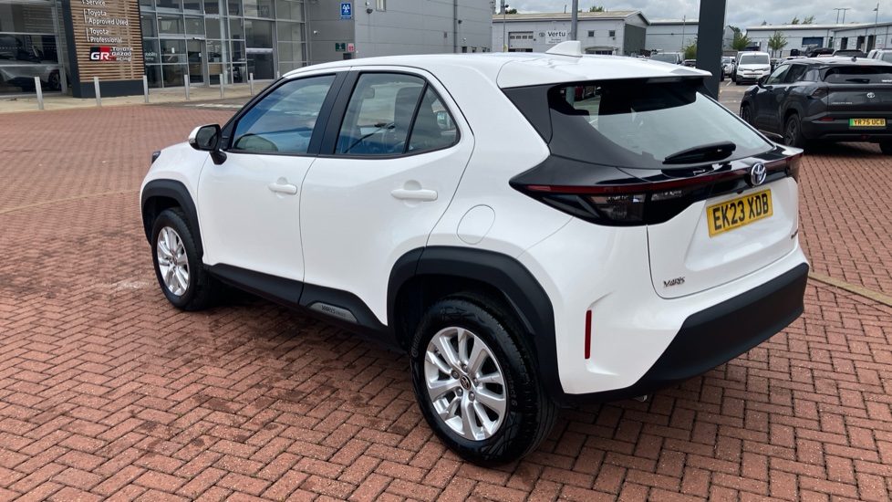 Toyota Yaris Cross 1.5 Hybrid Icon 5dr CVT Hybrid Estate - Image 44