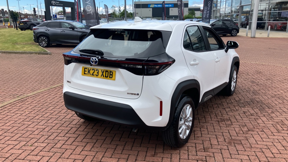 Toyota Yaris Cross 1.5 Hybrid Icon 5dr CVT Hybrid Estate - Image 50