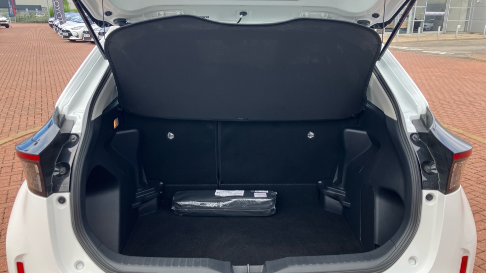 Toyota Yaris Cross 1.5 Hybrid Icon 5dr CVT Hybrid Estate - Image 51