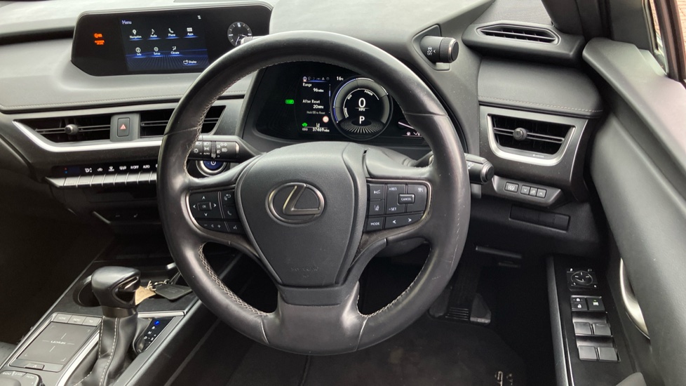 Lexus UX 250h 2.0 5dr CVT [without Nav] Hybrid Hatchback - Image 7