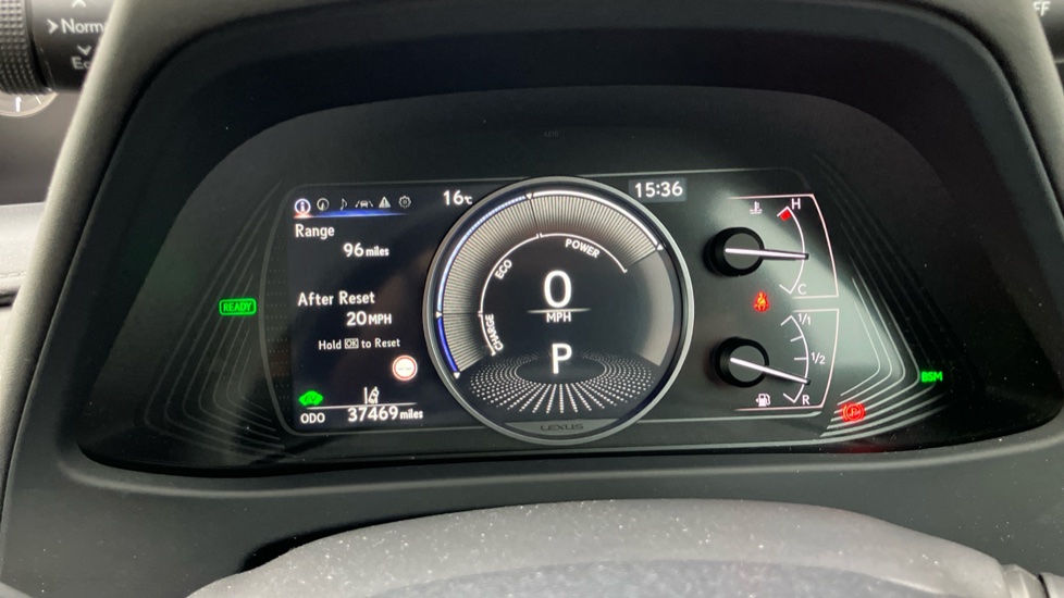 Lexus UX 250h 2.0 5dr CVT [without Nav] Hybrid Hatchback - Image 11