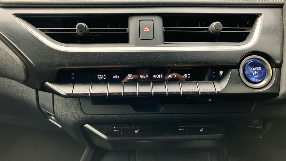 Lexus UX 250h 2.0 5dr CVT [without Nav] Hybrid Hatchback - Image 33