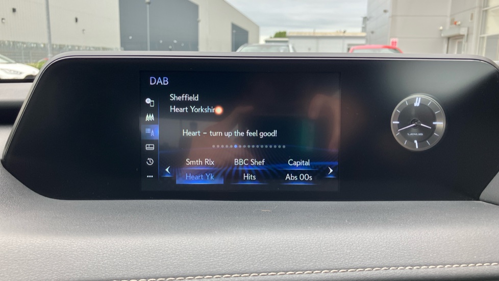 Lexus UX 250h 2.0 5dr CVT [without Nav] Hybrid Hatchback - Image 41