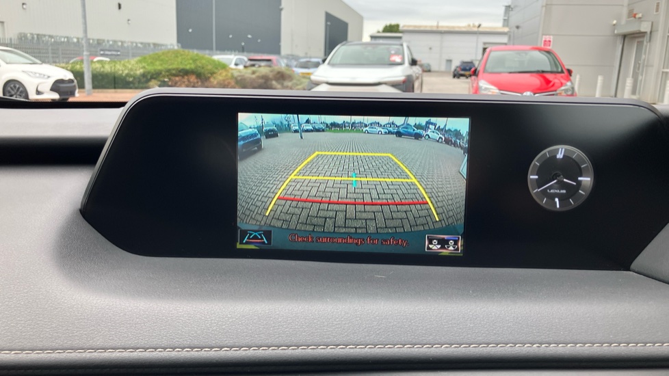 Lexus UX 250h 2.0 5dr CVT [without Nav] Hybrid Hatchback - Image 42