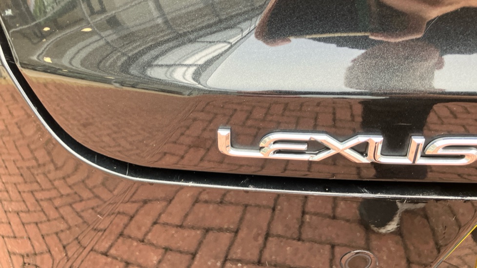 Lexus UX 250h 2.0 5dr CVT [without Nav] Hybrid Hatchback - Image 56