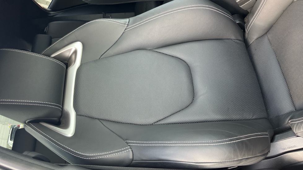 Toyota Corolla 1.8 Hybrid Excel 5dr CVT Hybrid Hatchback - Image 14