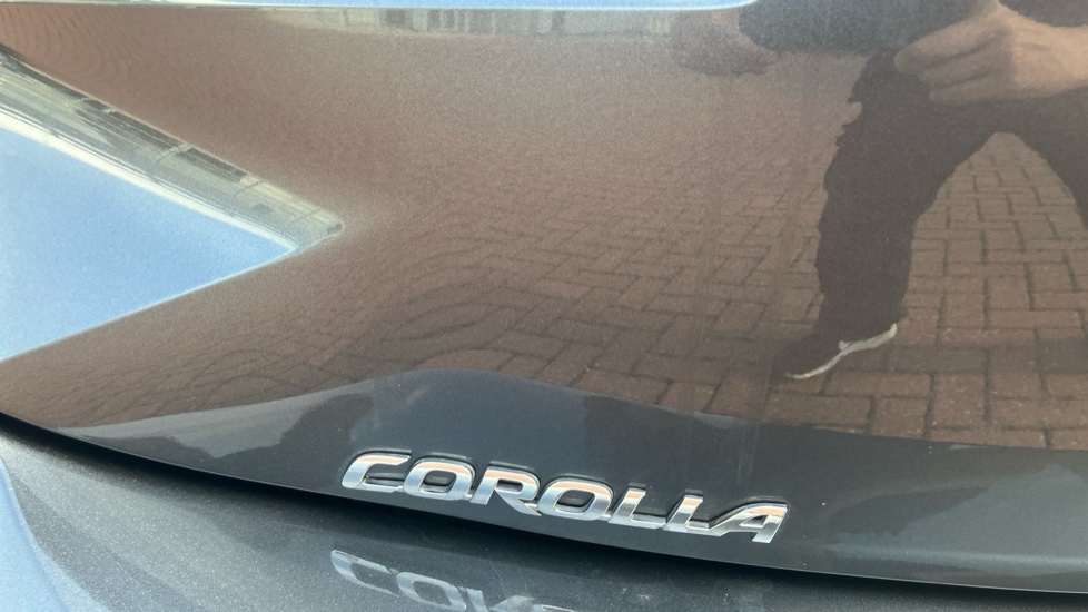 Toyota Corolla 1.8 Hybrid Excel 5dr CVT Hybrid Hatchback - Image 53