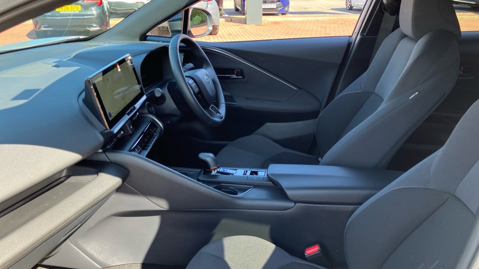 Toyota C-HR 1.8 Hybrid Design 5dr CVT Hybrid Hatchback - Image 5