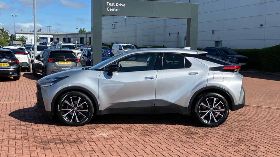 Toyota C-HR 1.8 Hybrid Design 5dr CVT Hybrid Hatchback - Image 24