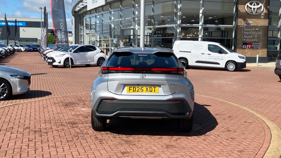 Toyota C-HR 1.8 Hybrid Design 5dr CVT Hybrid Hatchback - Image 26
