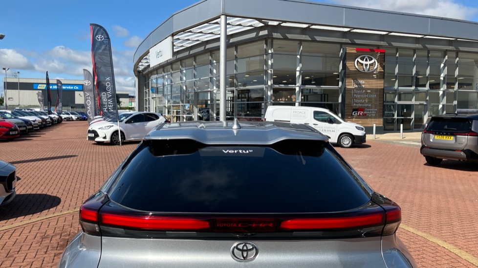 Toyota C-HR 1.8 Hybrid Design 5dr CVT Hybrid Hatchback - Image 37