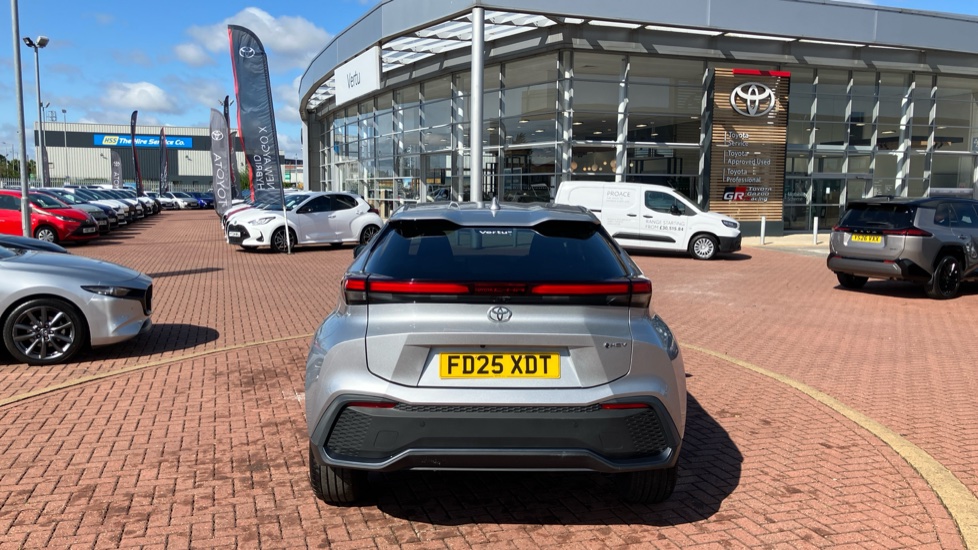 Toyota C-HR 1.8 Hybrid Design 5dr CVT Hybrid Hatchback - Image 46