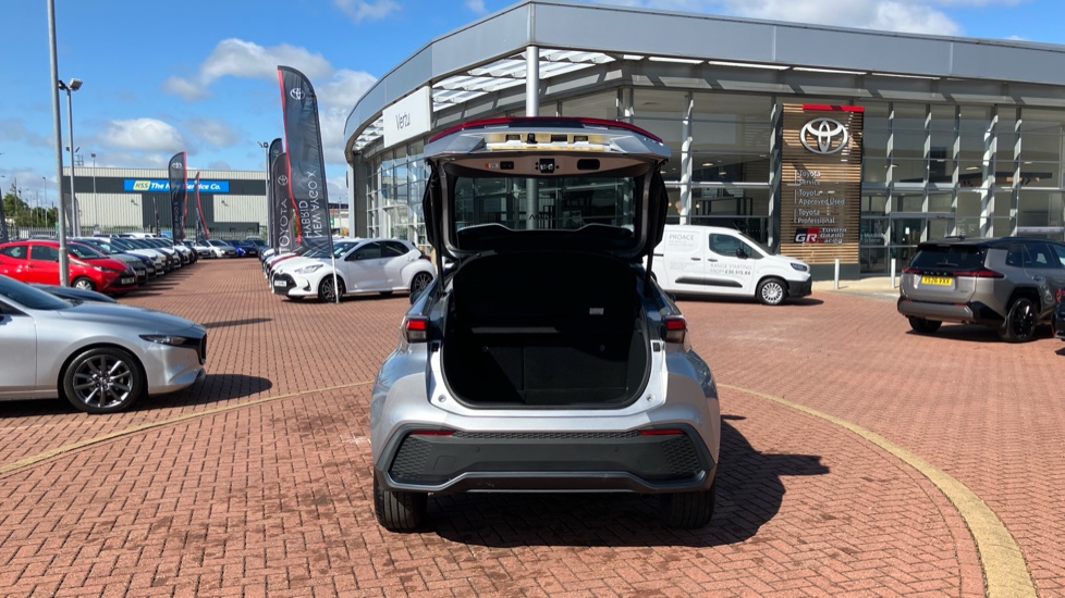 Toyota C-HR 1.8 Hybrid Design 5dr CVT Hybrid Hatchback - Image 48