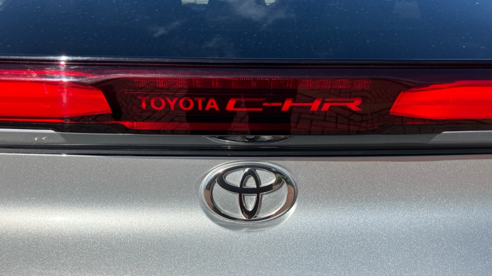 Toyota C-HR 1.8 Hybrid Design 5dr CVT Hybrid Hatchback - Image 55