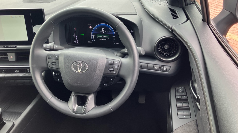 Toyota C-HR 1.8 Hybrid Icon 5dr CVT Hybrid Hatchback - Image 10