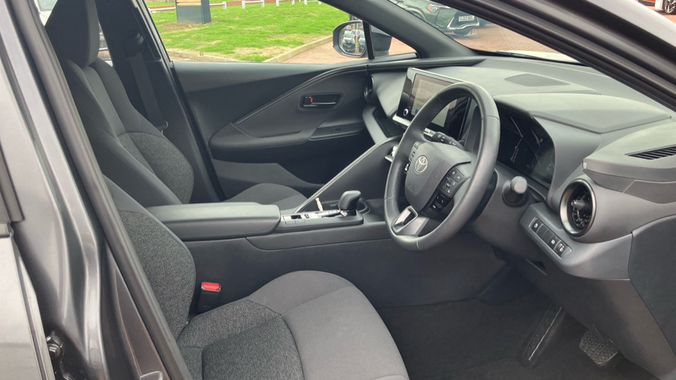 Toyota C-HR 1.8 Hybrid Icon 5dr CVT Hybrid Hatchback - Image 12