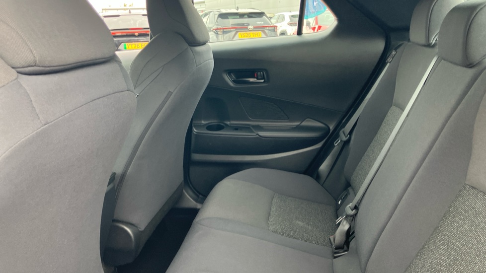 Toyota C-HR 1.8 Hybrid Icon 5dr CVT Hybrid Hatchback - Image 15