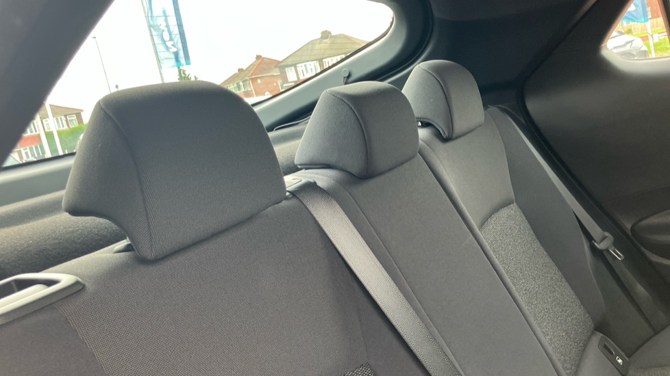 Toyota C-HR 1.8 Hybrid Icon 5dr CVT Hybrid Hatchback - Image 18