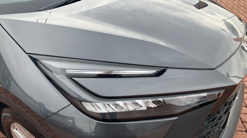 Toyota C-HR 1.8 Hybrid Icon 5dr CVT Hybrid Hatchback - Image 20